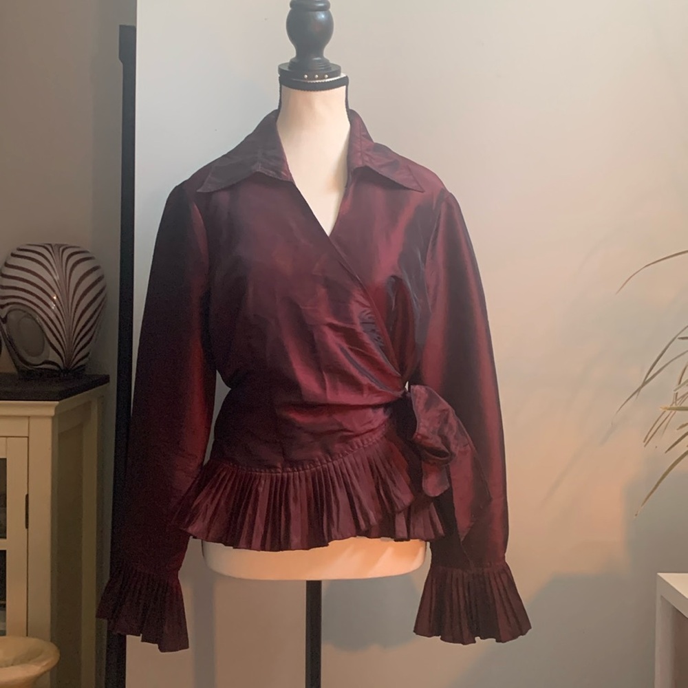 Katherine Barclays, stunning deep cherry shark skin satin blouse, Sz L